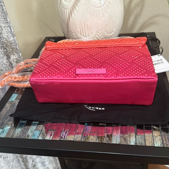Kurt Geiger 2
Mini Kensington Embellished Fabric Convertible Crossbody Bag - Picture 9 of 13